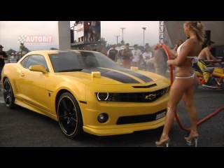 girls at the car wash